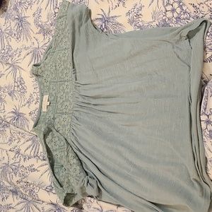 Lucky brand aqua cold shoulder shirt. EUC